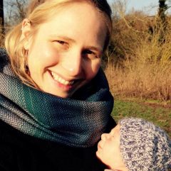 Neve Spicer profile picture - wearing baby